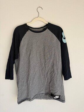 Nike Sportswear Men’s Heavyweight Raglan Shirt 3/4 Sleeve Size L